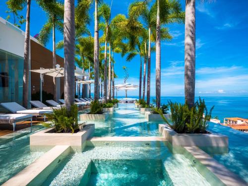 PIER 57 - 710 Fabulous & Luxurious 2 BR Penthouse