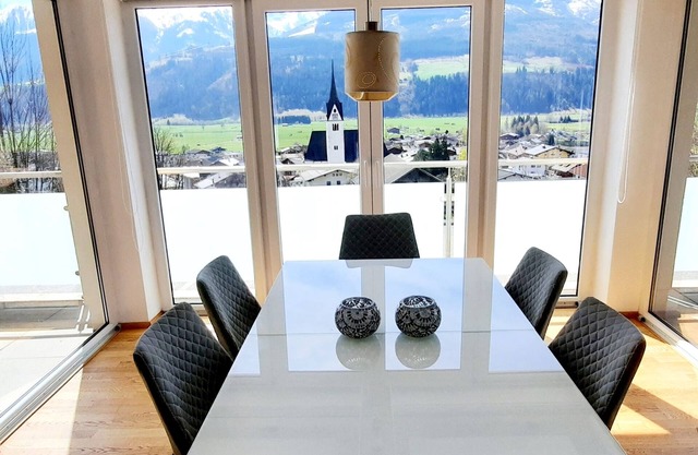 Piesendorf Pad Stunning Views Sleeps 8