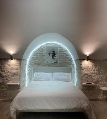 Pietra Viva room