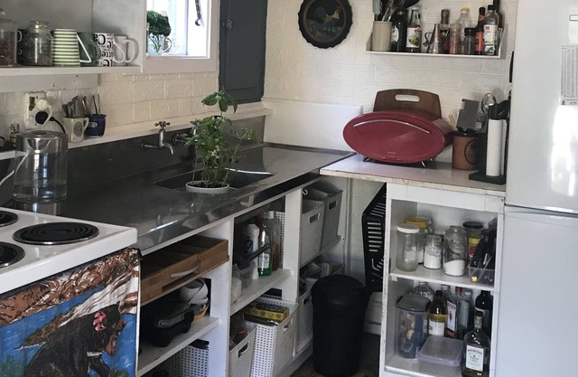 PIHA - Bach, Cottage or Tiny House - any of these apply to my place.