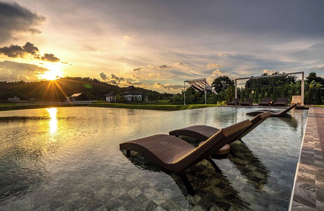 Pim Pool Villa Nan