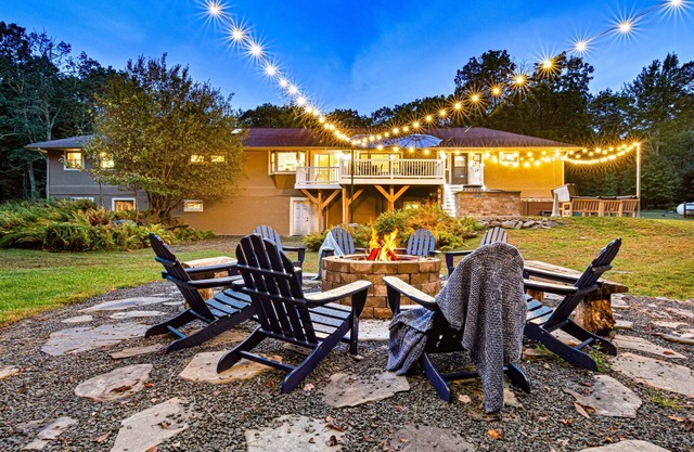 Pinballs*Hot Tub*FirePit*Seclusion*NoPetFee