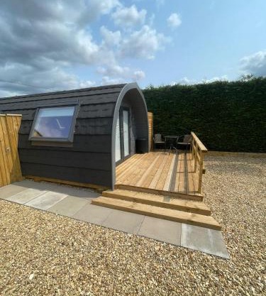 Pine Lodge Posh Glamping With Wood Fired Hot Tub & Big Lincolnshire Skies