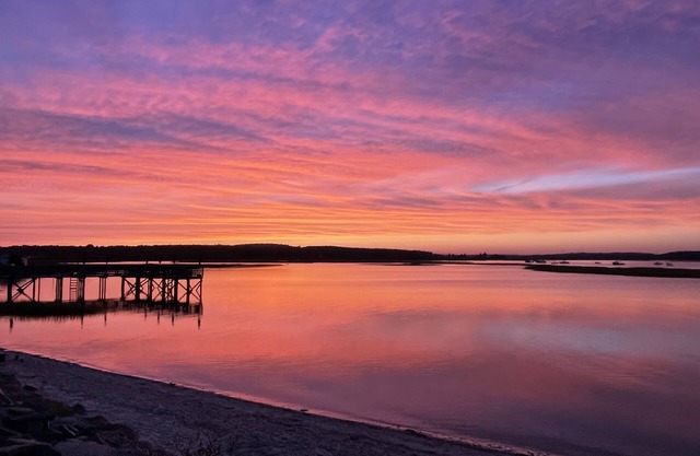 Pine Point Maine Waterfront Estate, Private Beach, 5BR/3Bath, 16k/week