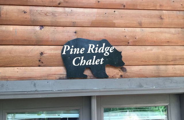 Pine Ridge Chalet- Fall is Around the Corner! WNC is Ready for You!