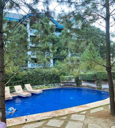 Pine Suites Tagaytay by Crown Asia