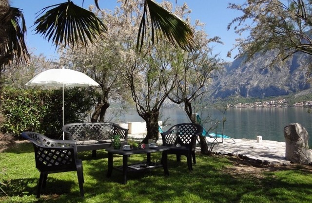 Pinebreeze Vacation Apartment