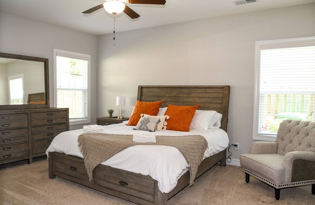 Pinehurst Golf Retreat, Pool Table, Fire Pit!