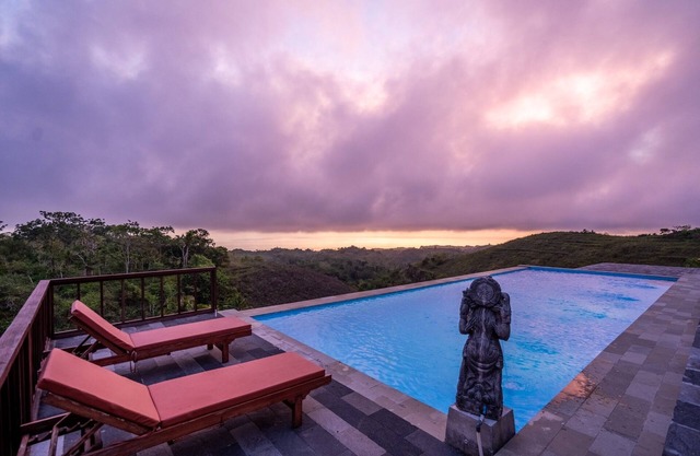 Pini Sentana Bungalow with 90m² Pool & Terrace