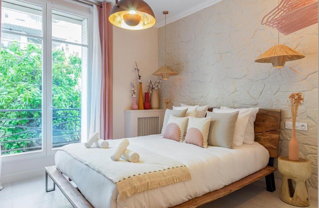 Pink & Wood cocoon