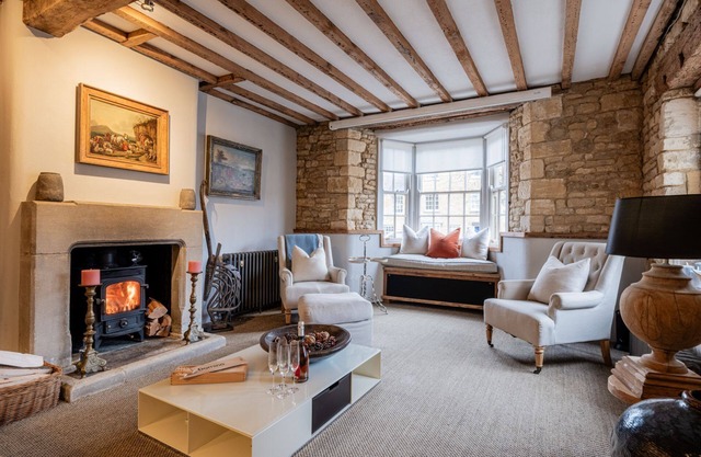 Pinkney House - a cottage that sleeps 6 guests in 3 bedrooms