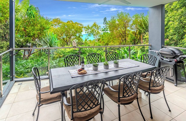 Pinnacle 7, Garden View Apartment on Hamilton Island