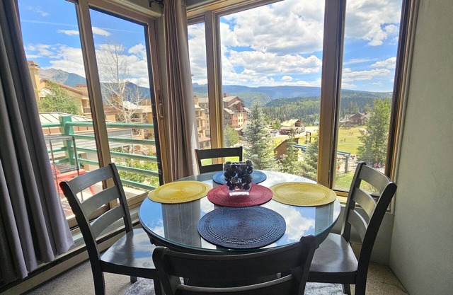 Pinnacle Place (Eolus #420) | Ski In/Out, Views, Deck, Fireplace - Affordable