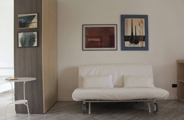PioppiHouse Holiday House. Large independent suite with sea view terrace