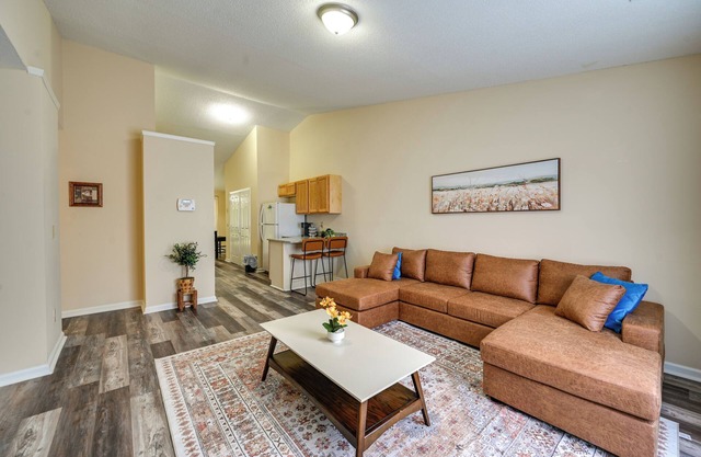 Pirate Game Day Base: Greenville Home Near Campus!
