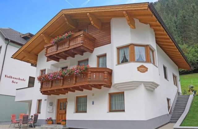 Pircher by Interhome