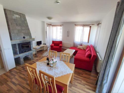 Pirin Heights Apartment 200m from SKI ROAD