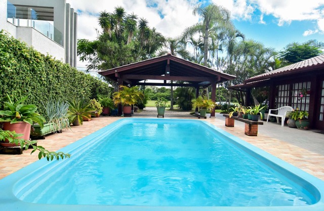 Piscina&Churras na Av. dos Dourados, Jurerê WX6462
