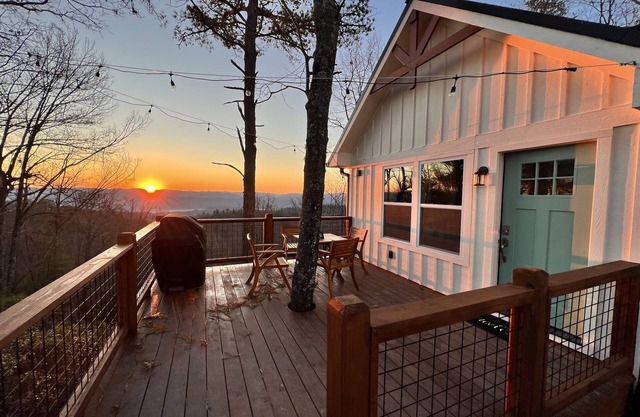 Pisgah Perfect-Hot tub and Views!