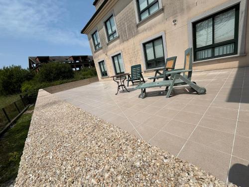 Piso Aguiño con enorme terraza by Cristian&Tamara "alquileres"