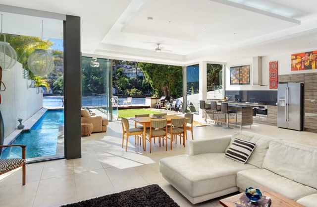 Pittwater Paradise, absolute waterfront