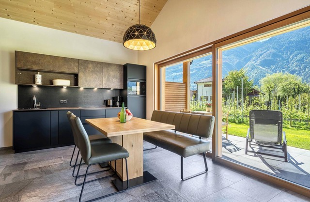 Pixnerhof Chalet Natyra with Terrace, Garden & Wi-Fi