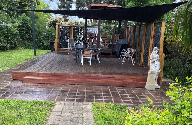 Plantation House Bathurst cozy luxury accommodation for family and friends