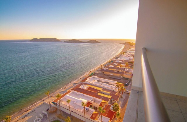Playa Blanca Condo 1208