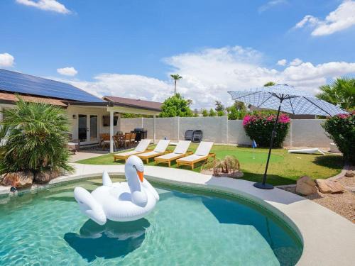 Players Paradise-Private Pool-Golf-Shuffle Board