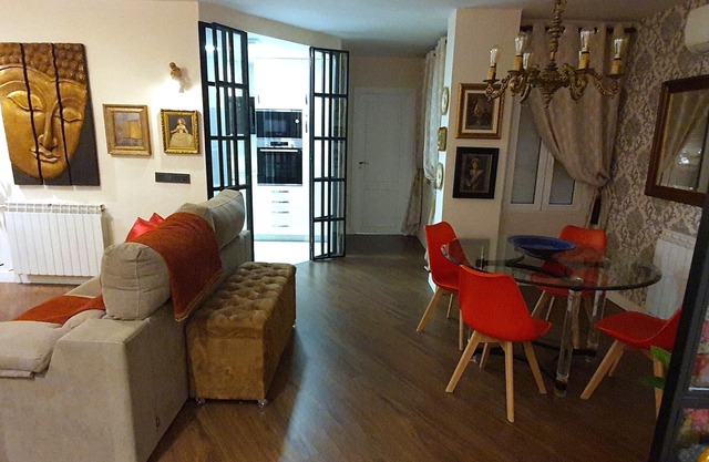 Plaza España – City Center Apartment