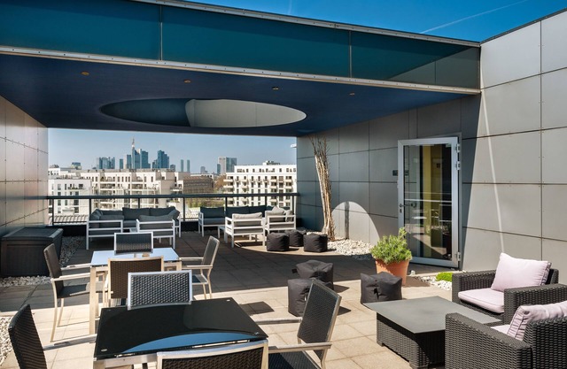 Plaza Hotel & Living Frankfurt