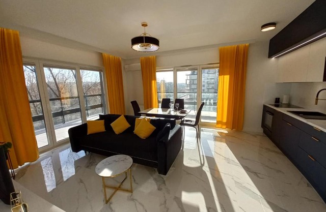 Plaza Tower Apartament, Sauna, Targi Kielce