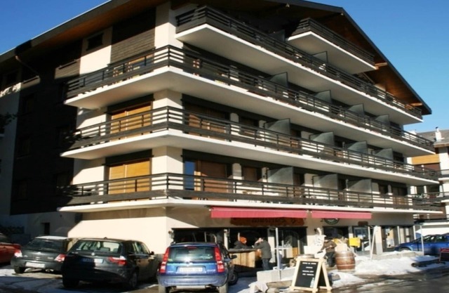 Pleasant apartment with balcony