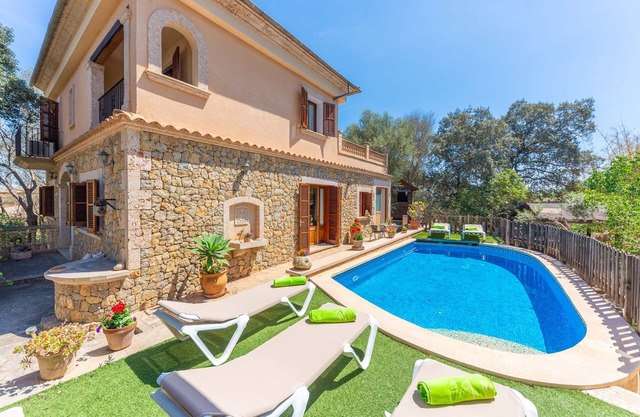 Pleta De Son Monjo - Three Bedroom Villa, Sleeps 6