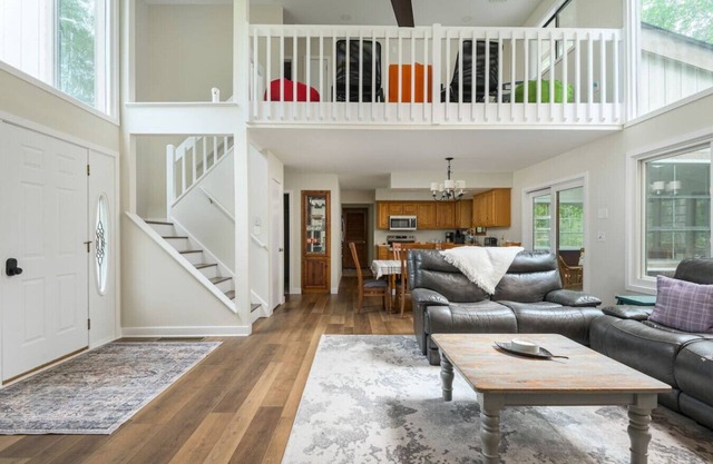 Pocono Escape | Style & Serenity