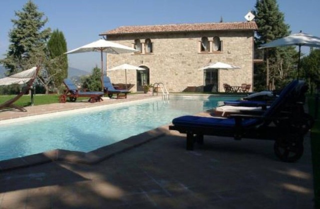 Podere Caldaruccio La Pineta - 26 people Cottage & Villa