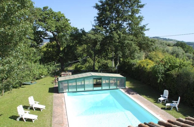 Podere Isabella, villa sleeping 6+2 with swimming pool
