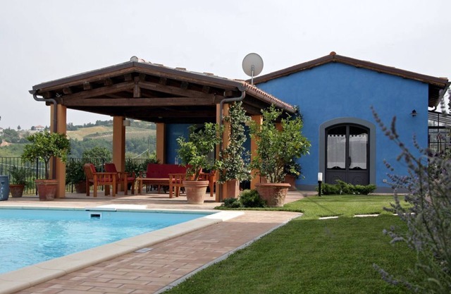 Poggio Montali Nestled among vineyards and olive groves - unit 3