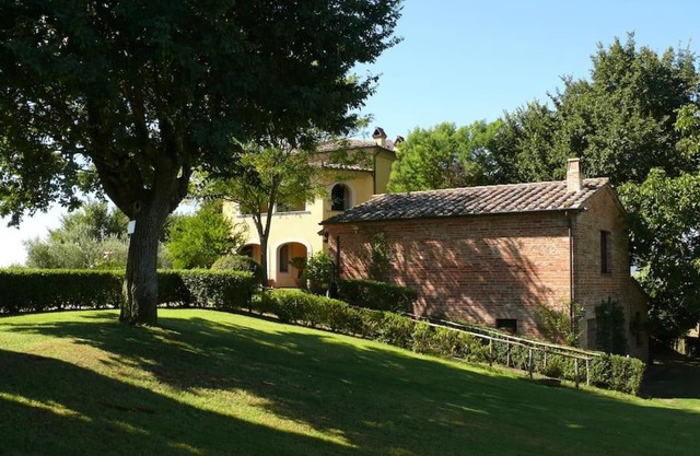 poggio vaccaio depandance in piscina
