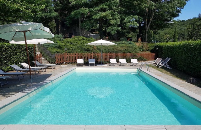 Poggiolo Oasis of relaxation swimming pool nature lavender horses wine - Tuscany