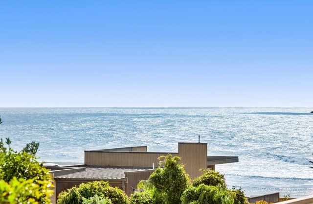 Point Grey Apartment 7