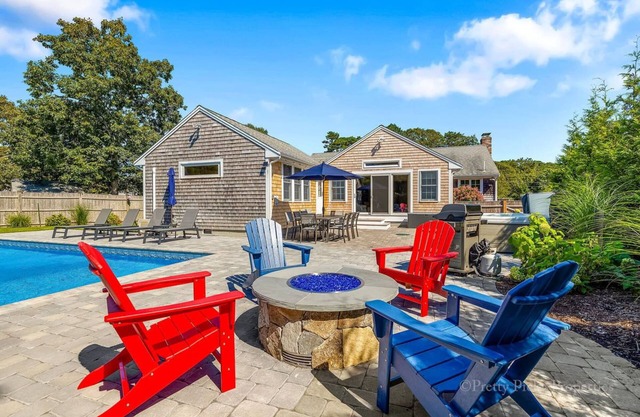 Point Pleasant: 082-H Heated Pool, Walk to Beach, Close to everything in Harwich!