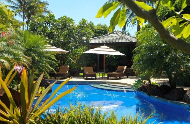 Poipu Bay Getaway - Poipu House - Saltwater pool, hot tub, AC!, Walk to Beach and Hyatt!