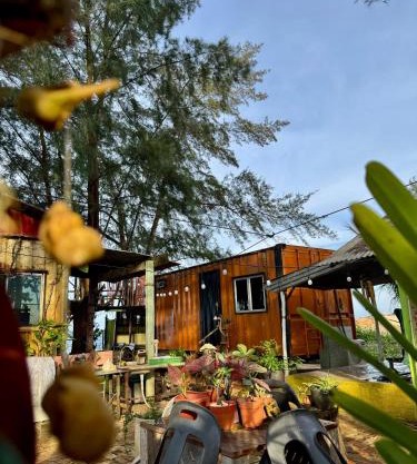 Pok Mat Beach Cabin