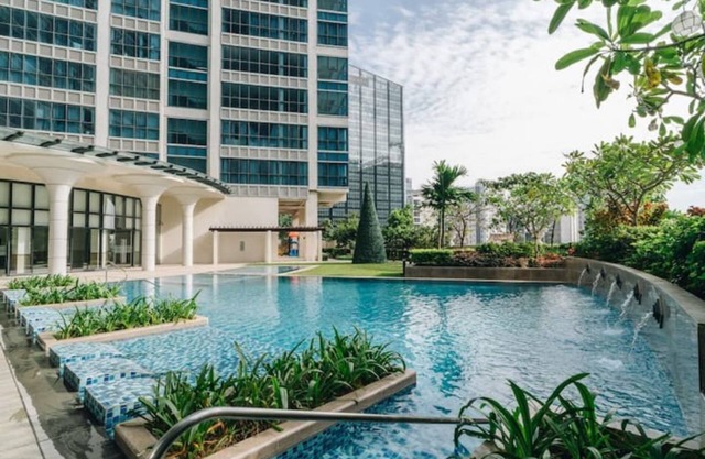 Pont Pied-à-Terre Uptown BGC Live Love Luxe