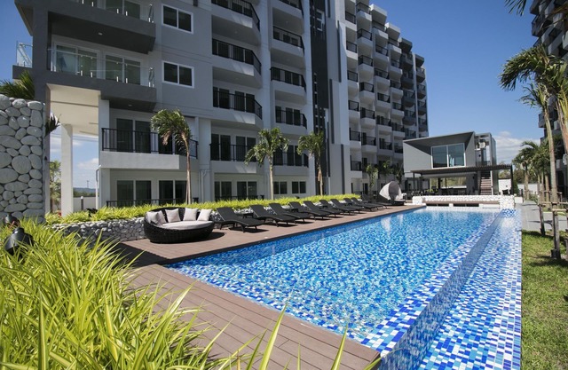 Pool access Studio room, Wi-Fi w/garden, walking distrance to the beach