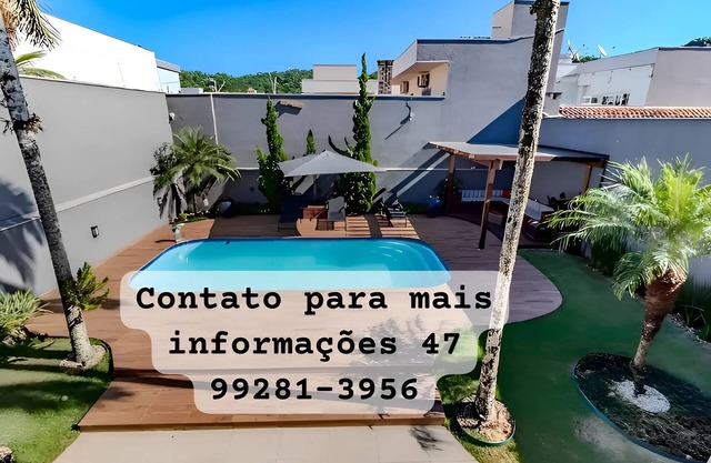 Pool and Comfort – House 200m from the Beach in Balneário Camboriú