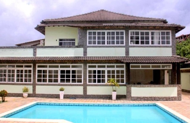 Pool, BBQ, Wi-Fi - Stunning house on the edge of the Lagoon in São Pedro da Aldeia