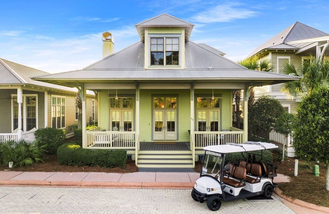 Pool Heated winter and spring! Pet-Friendly 6 seat Golf Cart, Infinity pool!