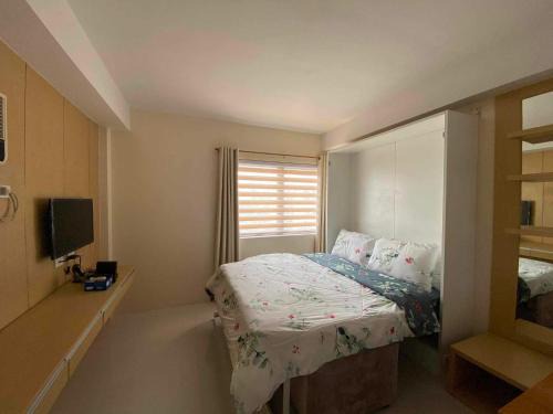 Pool level Persimmon Condo w/kitchen unit 615